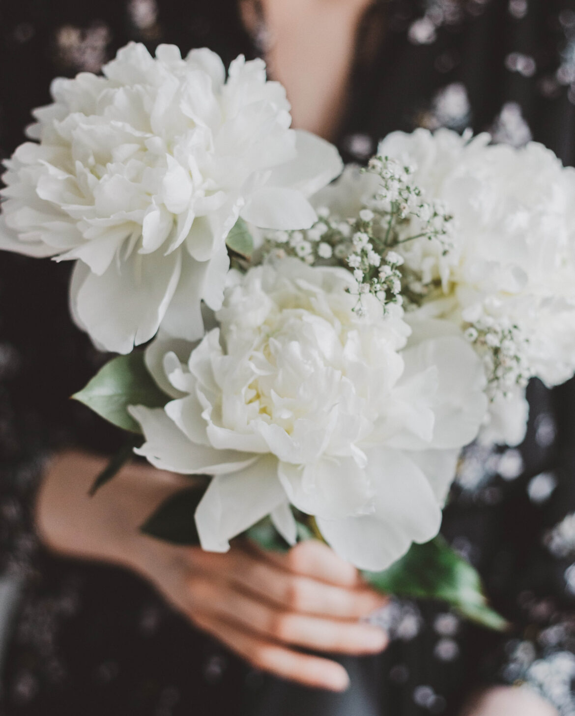 ellieelien-HYaBLv7X6qc-unsplash-beskuren Begravningsblommor